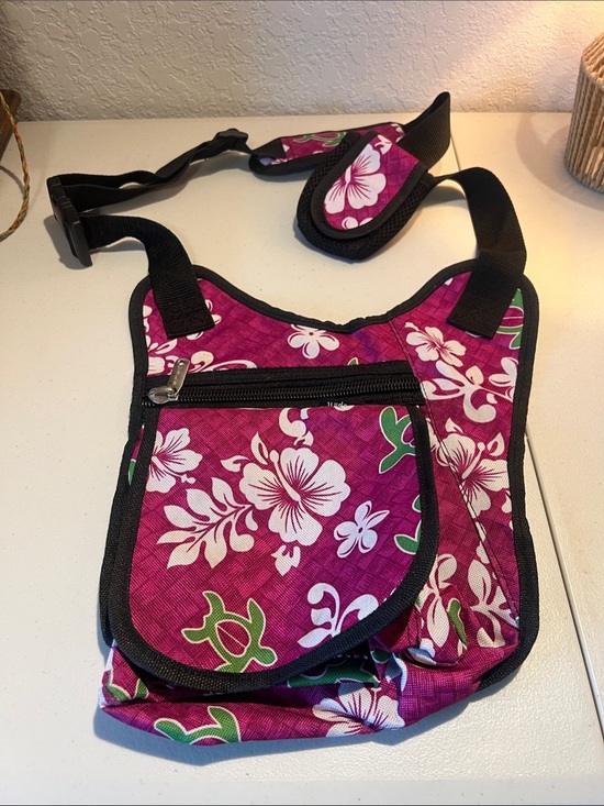 Hawaii Spirit Handbags - Floral Magenta Pink Messenger Bag with Adjustable Strap